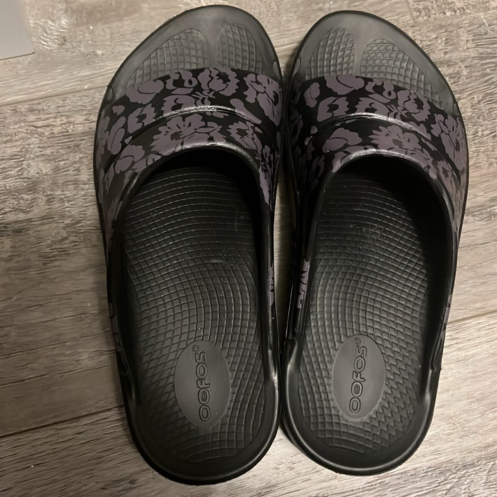 Rare Retired OOFOS Limited Edition MIDNIGHT TROPICS OOfoam Slide Sandals - Picture 12 of 16